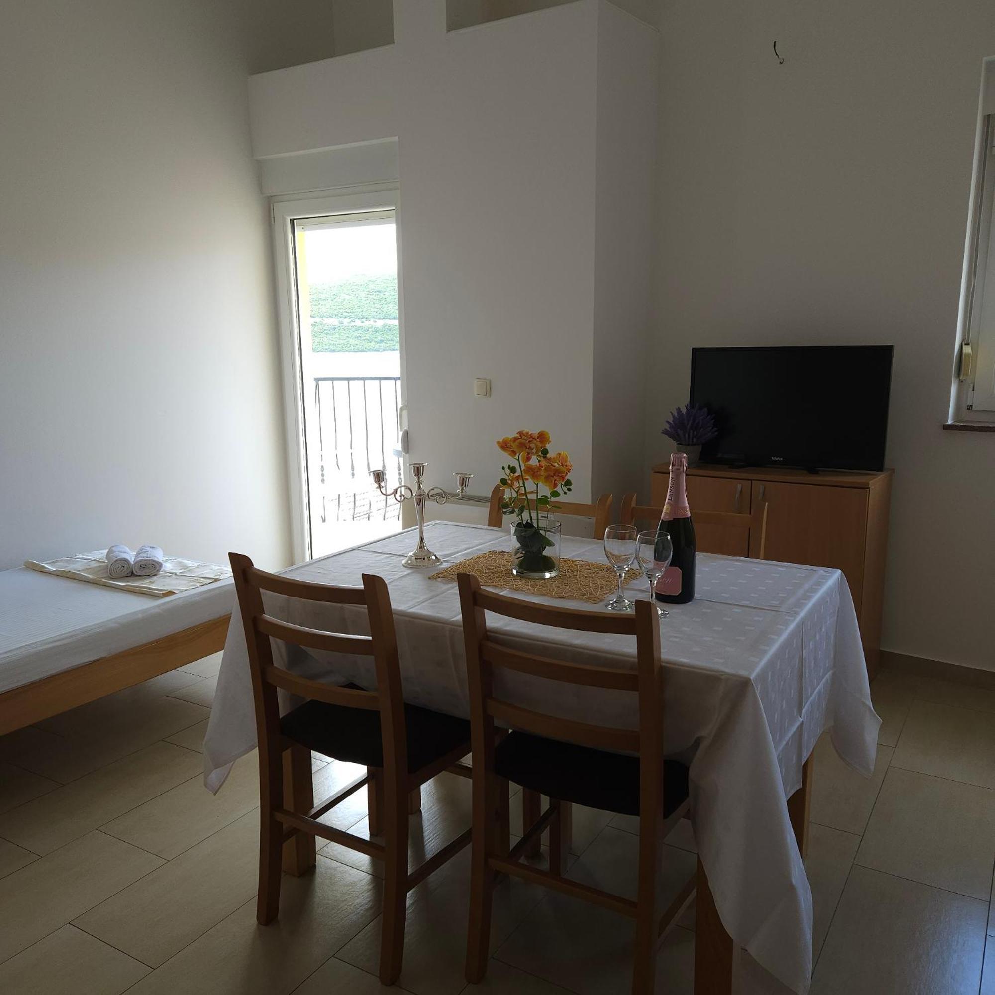 Apartments Cytrus Неум Экстерьер фото