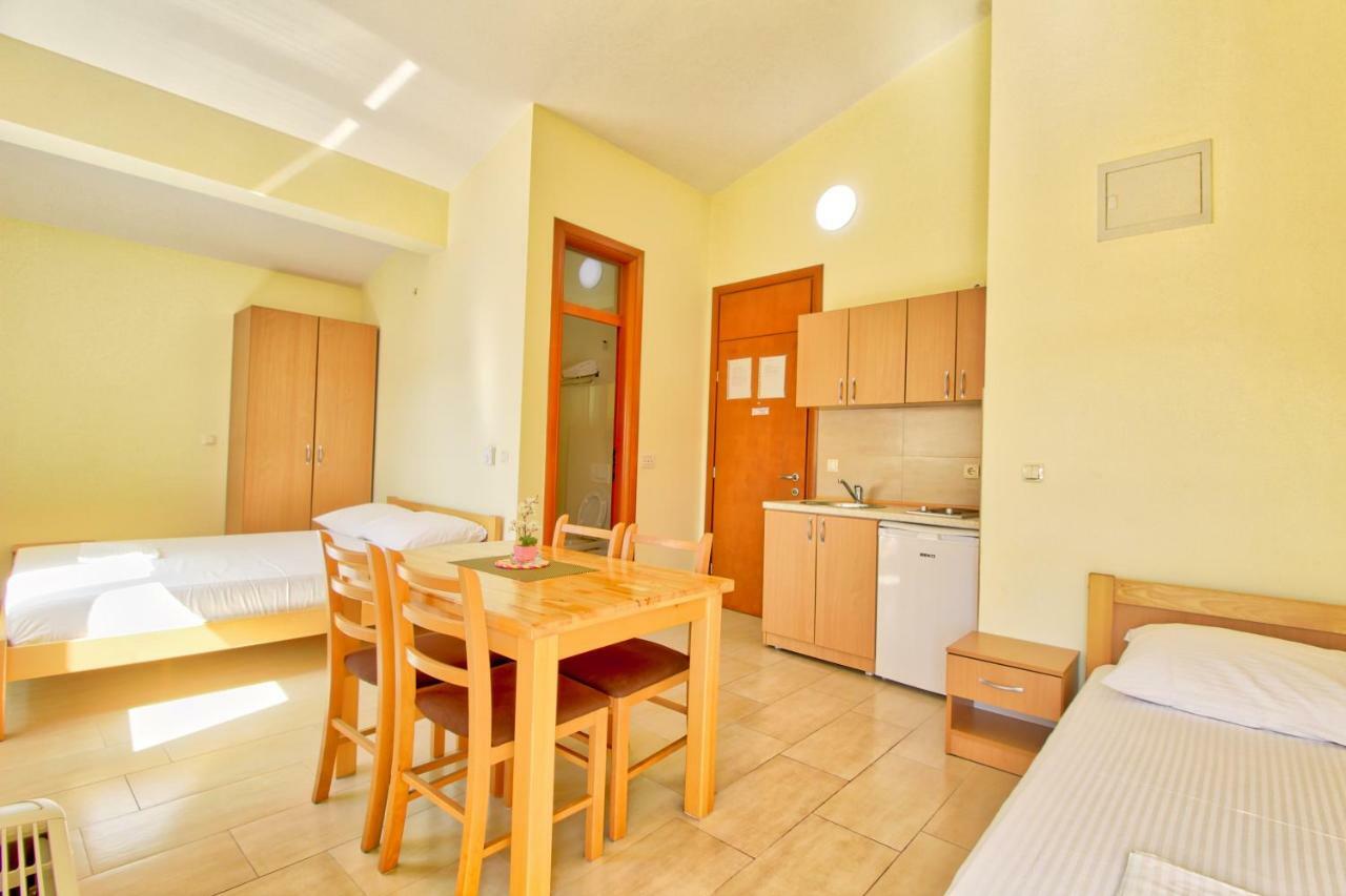 Apartments Cytrus Неум Экстерьер фото